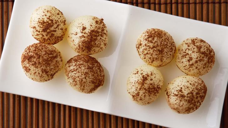 Sıcak havaların hafif ve fit tatlısı: Süt topları