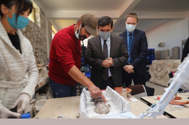 [Resim: 20201123_2_45507996_60006137.jpg]