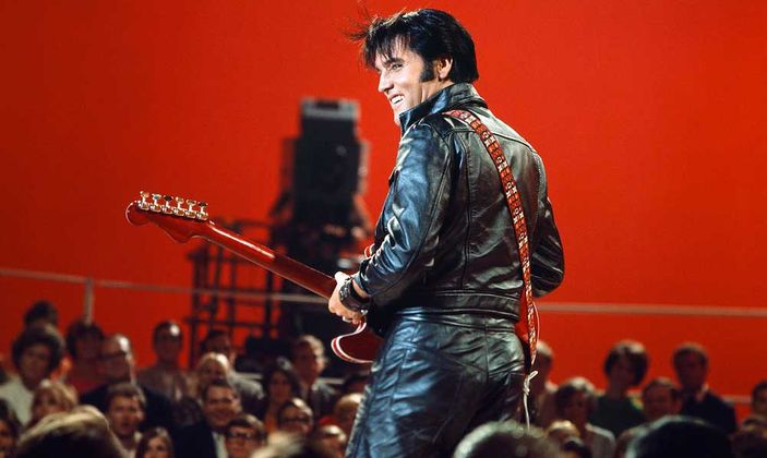 Elvis Presley kimdir