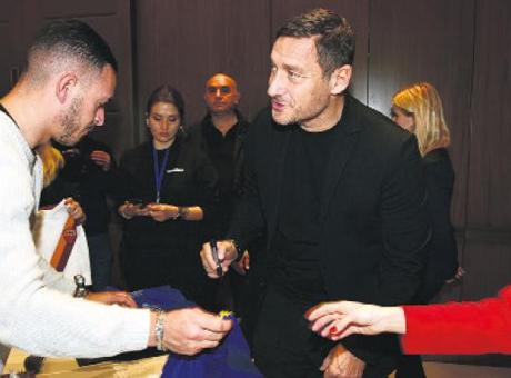 6387806d86b2454a7853f73f.jpg