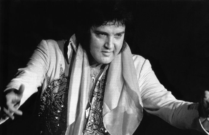 Elvis Presley kimdir